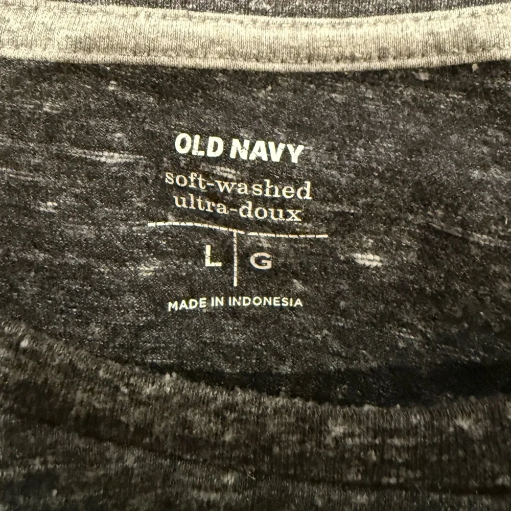 Old Navy Men’s Long Sleeve Shirt, Excellent Condition! Size Large - Picture 2 of 4